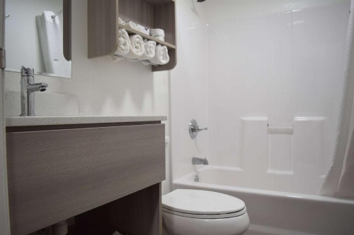 Microtel Inn & Suites by Wyndham Raleigh image 37