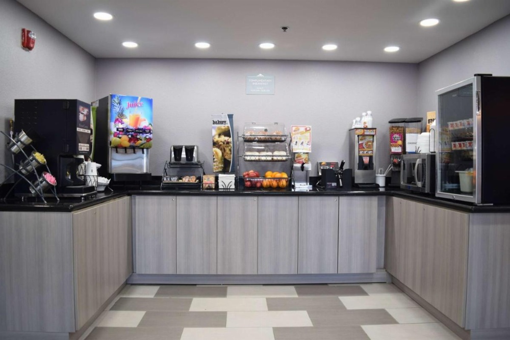 Microtel Inn & Suites by Wyndham Raleigh Image 38