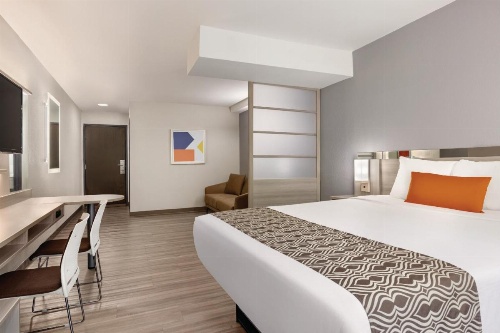 Microtel Inn & Suites by Wyndham Raleigh image 48