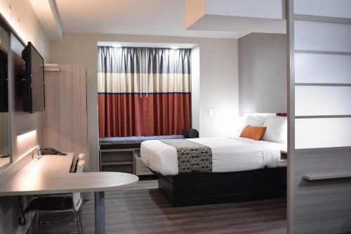 Microtel Inn & Suites by Wyndham Raleigh image 7